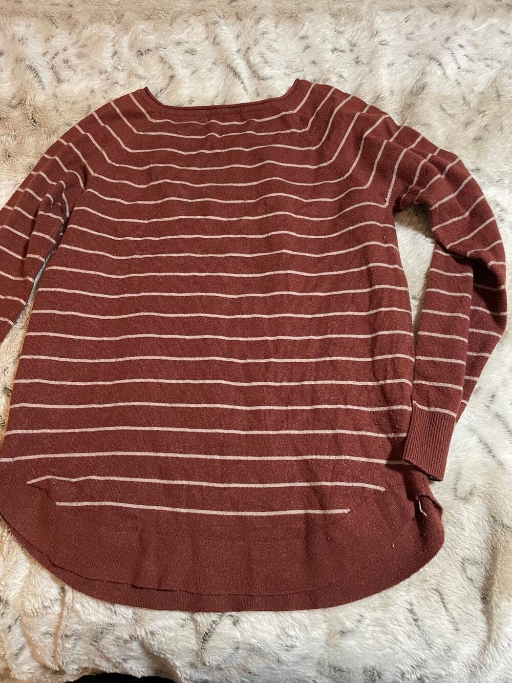 Pink Clover burgundy and white striped long sleeve Y2K sweater size small
